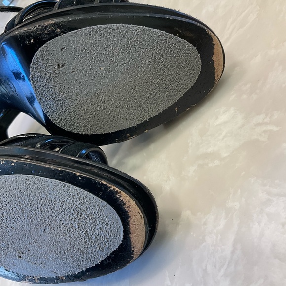 Douglas Hannant Heels Sandals, Black Suede, 3.5” heel, Sz 8 /38.5
Made in Italy - Picture 11 of 12